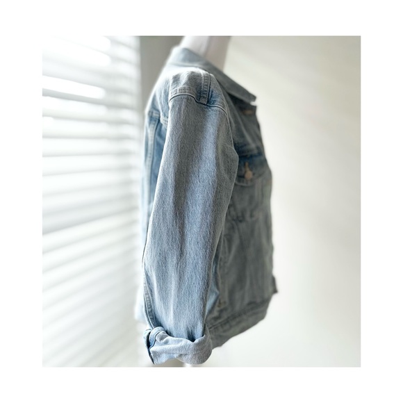 GAP Light Blue Denim Jacket - Picture 2 of 4